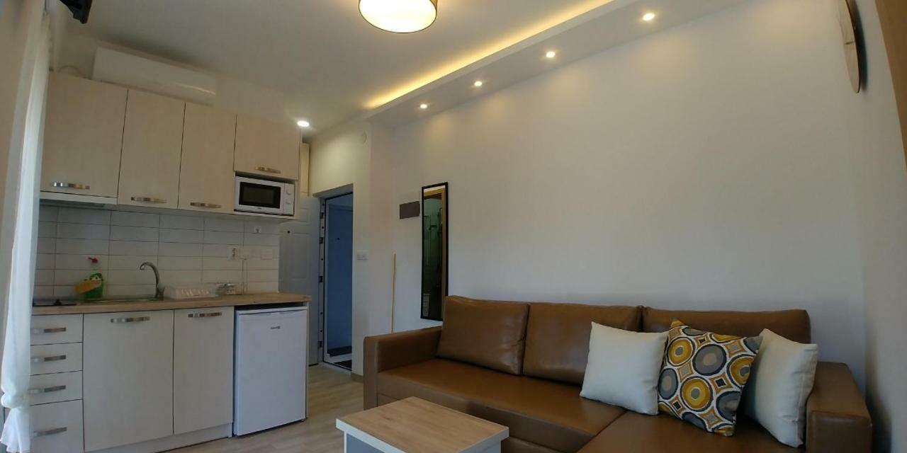 Mago Apartments Nea Kallikrateia Exterior foto